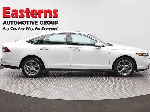 Used 2024 Honda Accord EX image 4