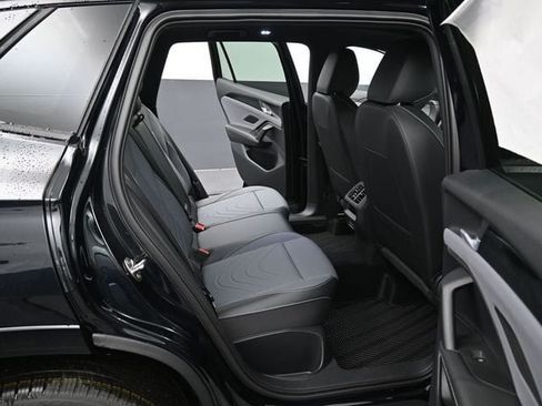 New 2026 Volkswagen Tiguan SE R-Line AWD/4WD image 13