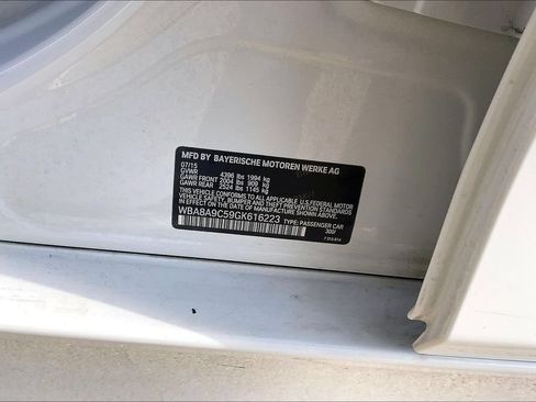 Used 2016 BMW 320i Sedan RWD image 30