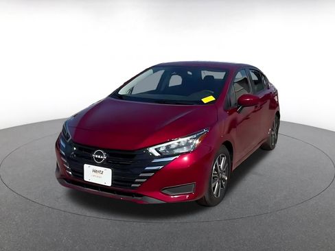 Used 2025 Nissan Versa SV w/ Trunk Package FWD image 4