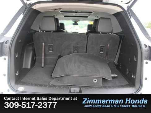 Used 2019 Chevrolet Traverse Premier w/ Redline Edition FWD image 6