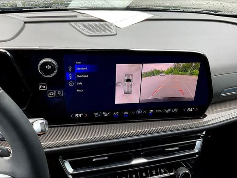 Used 2025 Chevrolet Traverse High Country w/ LPO, Floor Liner Package FWD image 53