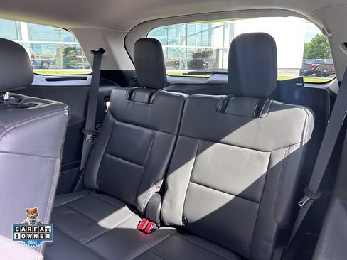 Certified 2025 Ford Explorer Active w/ Active Comfort Package AWD/4WD image 15