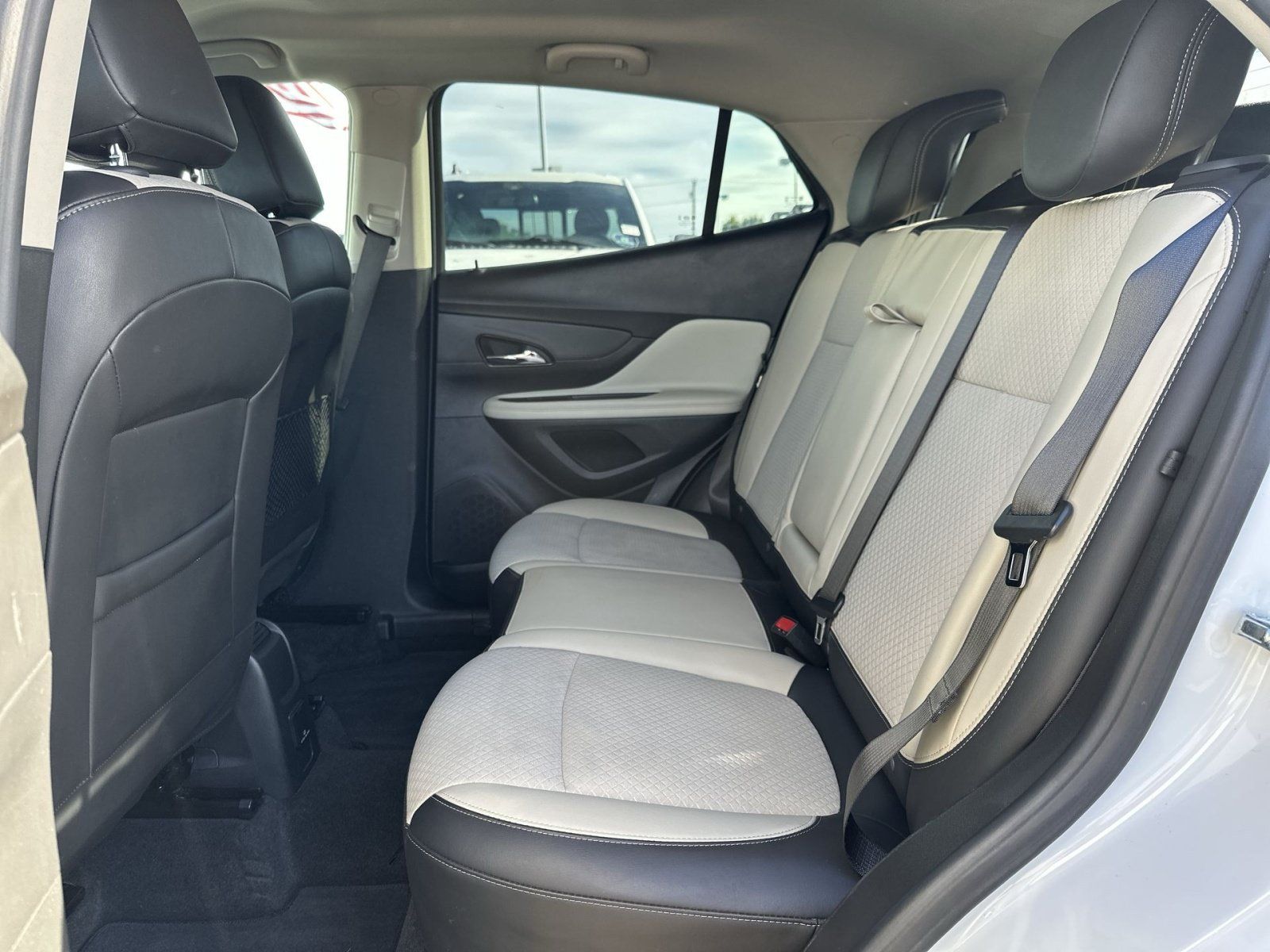 Used 2020 Buick Encore Preferred w/ Safety Package FWD image 25