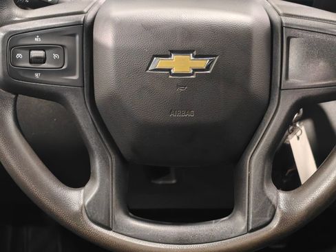 Used 2022 Chevrolet Silverado 1500 Custom image 5