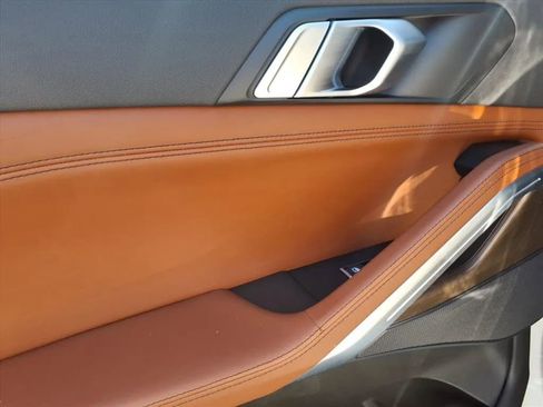 Used 2022 BMW X6 xDrive40i w/ Executive Package image 13