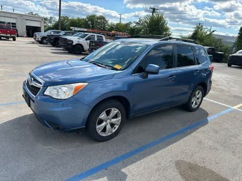 Used 2016 Subaru Forester 2.5i Limited AWD/4WD image 2