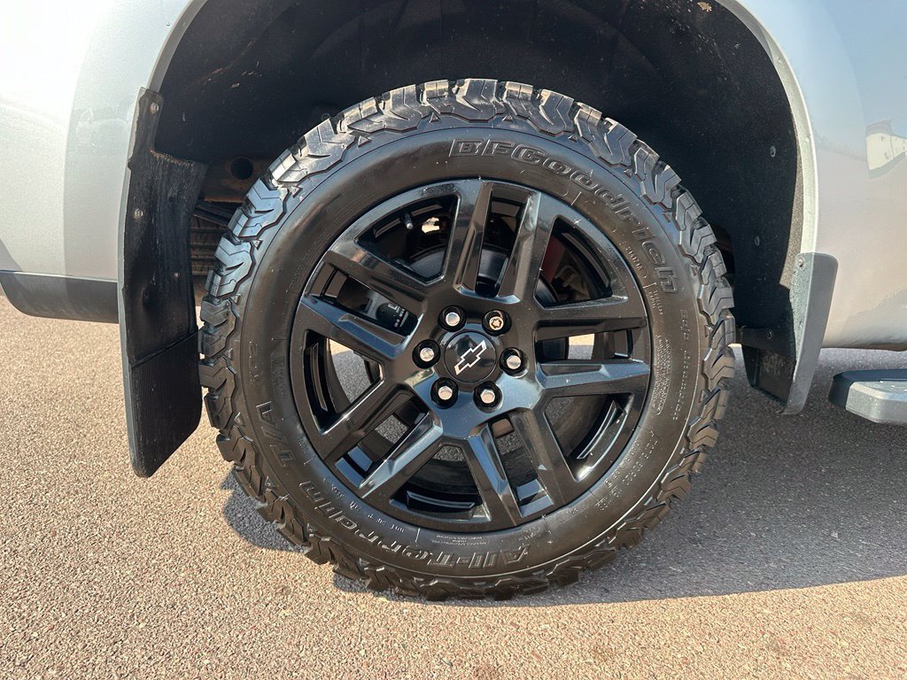 Used 2022 Chevrolet Silverado 1500 RST w/ LPO, Blackout Package AWD/4WD image 37