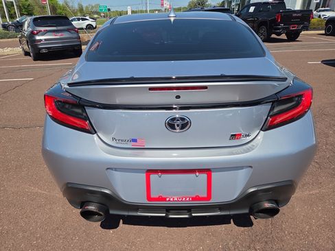 Certified 2023 Toyota GR86 w/ ALL Weather Mat Package (TMS) RWD image 4