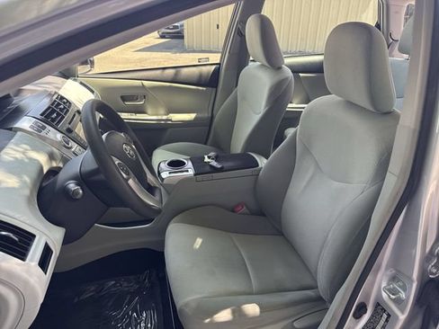 Used 2014 Toyota Prius V Three FWD image 14