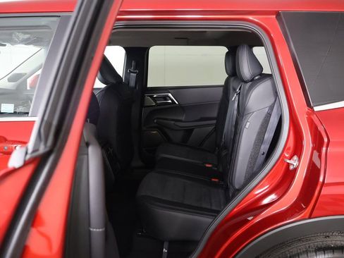 New 2026 Mitsubishi Outlander SE AWD/4WD image 38