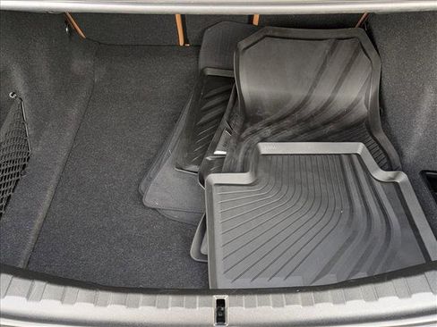 Used 2023 BMW 330i xDrive Sedan w/ Premium Package image 6