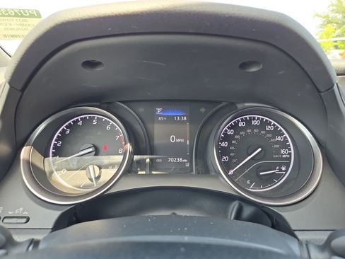 Used 2023 Toyota Camry SE FWD image 29