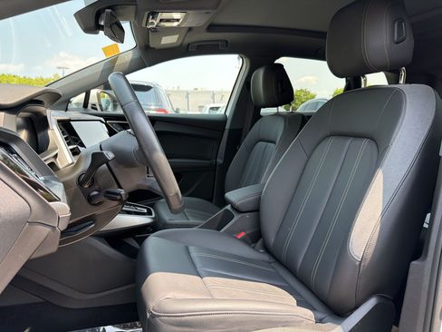 Used 2023 Audi Q4 e-tron Premium w/ Convenience Package RWD image 5