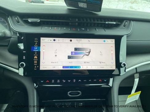 New 2026 Jeep Grand Cherokee Altitude image 17