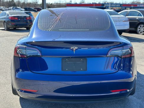 Used 2018 Tesla Model 3 Mid Range image 7