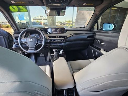 Used 2020 Lexus UX 250h w/ Premium Package image 15