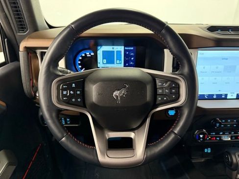 Used 2023 Ford Bronco Heritage Edition image 43