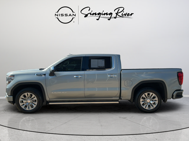 Used 2024 GMC Sierra 1500 Denali w/ Technology Package AWD/4WD image 4