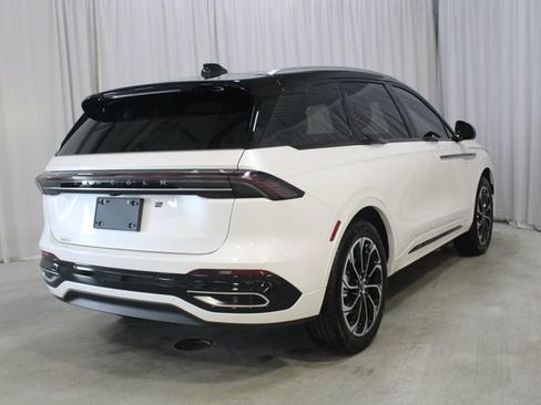 New 2026 Lincoln Nautilus Reserve AWD/4WD image 28