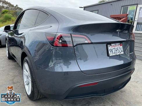 Used 2023 Tesla Model Y Long Range AWD/4WD image 89