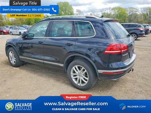 Used 2016 Volkswagen Touareg Sport AWD/4WD image 4