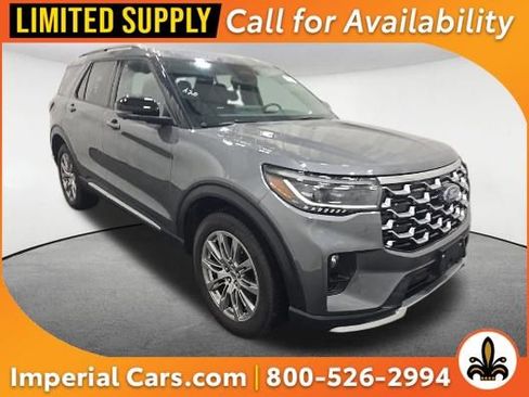Used 2026 Ford Explorer Platinum AWD/4WD image 1