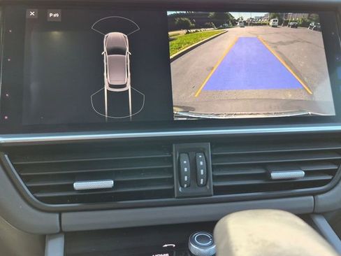 Used 2019 Porsche Cayenne AWD/4WD image 15