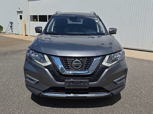 Used 2019 Nissan Rogue SV w/ Sun & Sound Touring Package AWD/4WD image 2