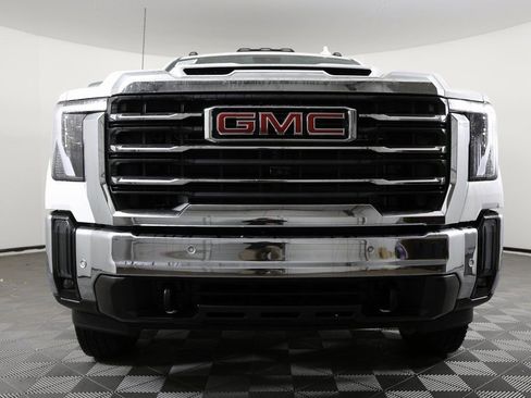 New 2026 GMC Sierra 3500 SLT w/ SLT Convenience Package AWD/4WD image 2