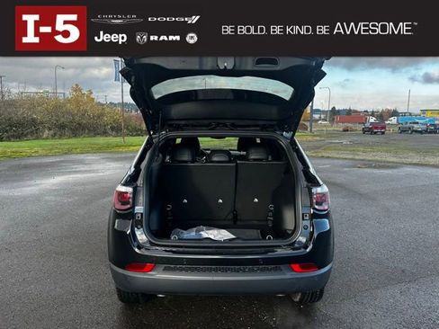 New 2026 Jeep Compass Limited image 6
