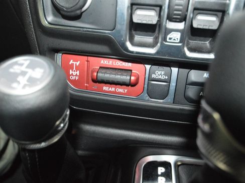 Used 2025 Jeep Wrangler Unlimited Sport S 4xe image 32