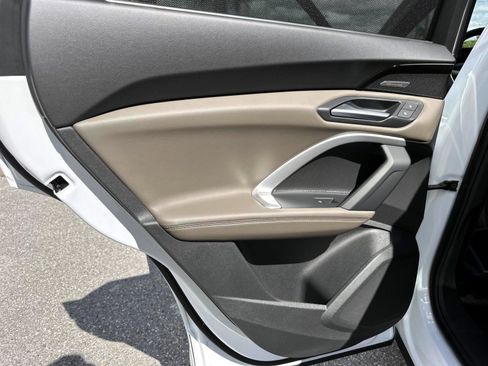 New 2025 Audi Q5 Premium Plus image 12