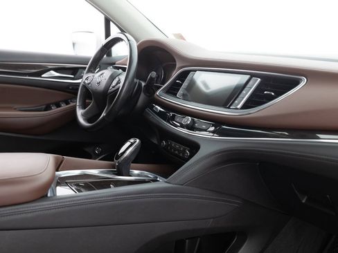 Used 2019 Buick Enclave Avenir w/ Avenir Technology Package AWD/4WD image 27