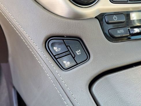 Used 2016 GMC Yukon Denali w/ Open Road Package image 29