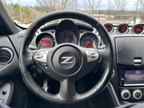 Used 2015 Nissan 370Z Coupe image 21