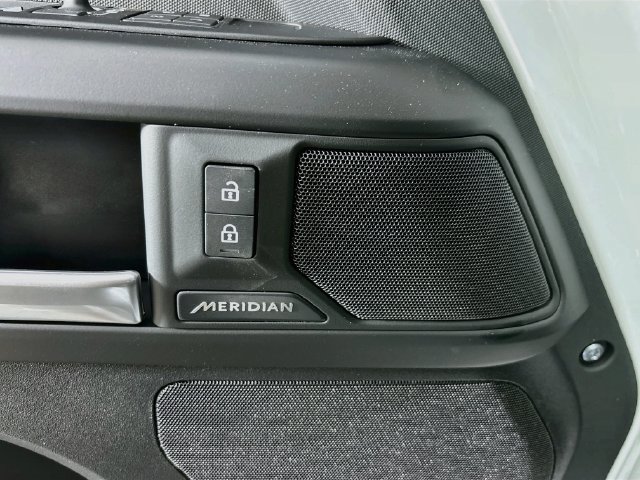 New 2026 Land Rover Defender 110 S AWD/4WD image 20