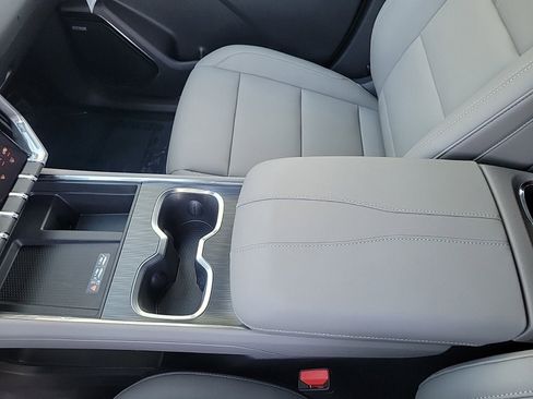 New 2026 GMC Acadia Elevation w/ Elevation Premium Package image 17