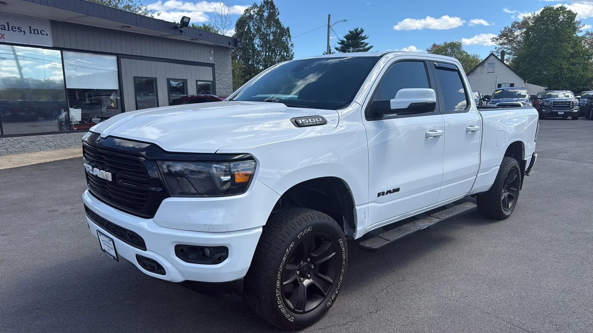 Used 2020 RAM 1500 Big Horn AWD/4WD image 3