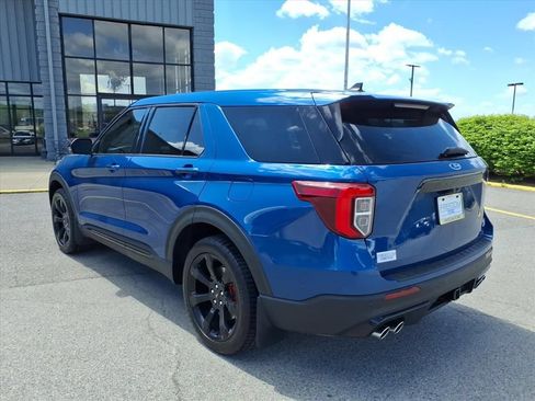 Used 2022 Ford Explorer ST w/ Equipment Group 401A AWD/4WD image 3