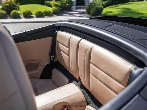Used 2024 Porsche 911 Cabriolet image 39