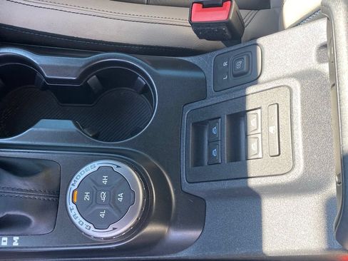 Certified 2023 Ford Bronco Wildtrak AWD/4WD image 20