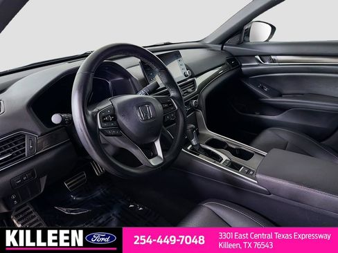 Used 2020 Honda Accord Sport image 10