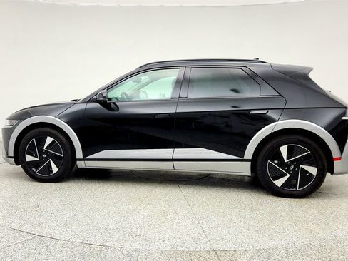 Used 2025 Hyundai Ioniq 5 Limited image 8