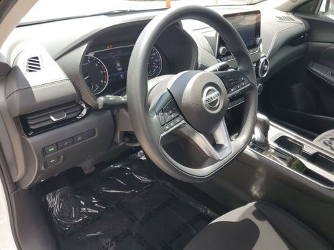 Certified 2023 Nissan Sentra SV FWD image 17