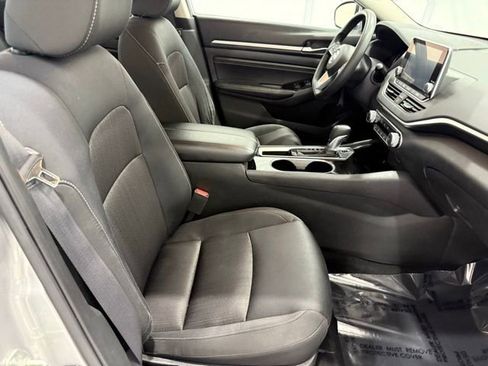 Used 2021 Nissan Altima 2.5 SV image 18