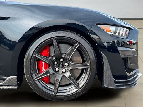 Used 2020 Ford Mustang Shelby GT500 w/ Carbon Fiber Track Pack RWD image 42