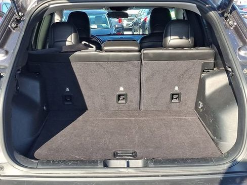 Used 2020 Jeep Cherokee Latitude Plus w/ Cold Weather Group image 28