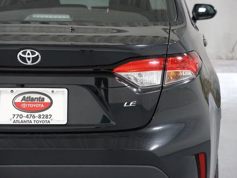 Certified 2022 Toyota Corolla LE FWD image 10