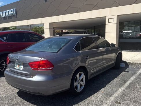 Used 2015 Volkswagen Passat 1.8T Limited Edition image 4